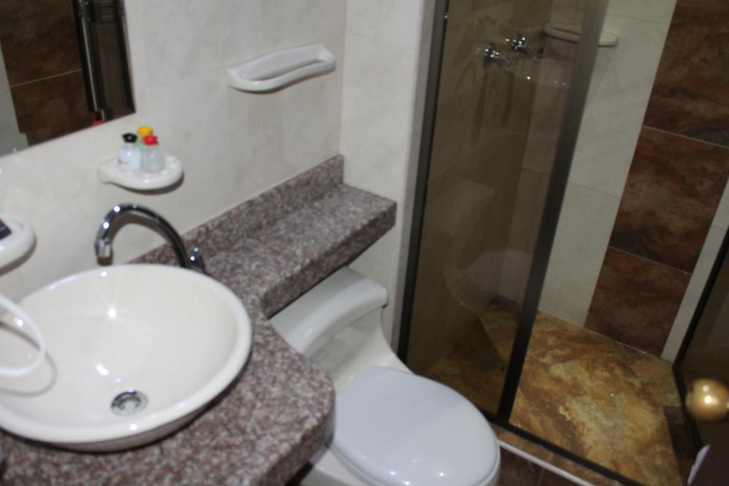 Hotel Castellana Inn Bogotá Zewnętrze zdjęcie